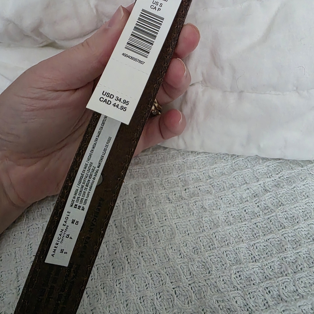 NWT American Eagle Outfitters Genuine Leather Belt w Silver Heart Accents - Picture 4 of 5
